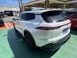 2025 Toyota Crown Estate 2.5 Z 4WD Sunroof ETC2.0 Genuine Display Audio Pearl Van for sale, Japanese used car export - photo 2 of 38 | GULJI TRADERS
