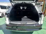 2025 Toyota Crown Estate 2.5 Z 4WD Sunroof ETC2.0 Genuine Display Audio Pearl Van for sale, Japanese used car export - photo 14 of 38 | GULJI TRADERS