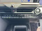 2025 Toyota Crown Estate 2.5 Z 4WD Sunroof ETC2.0 Genuine Display Audio Pearl Van for sale, Japanese used car export - photo 26 of 38 | GULJI TRADERS