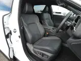 2025 Toyota Crown Estate 2.5 Z 4WD Pearl Van for sale, Japanese used car export - photo 28 of 30 | GULJI TRADERS