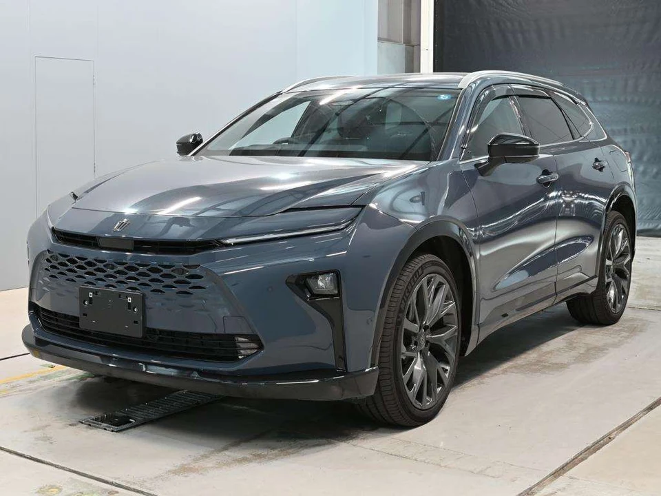 2025 Toyota Crown Estate Z 4WD Van for sale, Japanese used car export - photo 1 of 12 | GULJI TRADERS