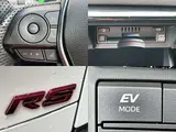 2018 Toyota Crown Hybrid RS Advance Pearl Sedan for sale, Japanese used car export - photo 5 of 9 | GULJI TRADERS