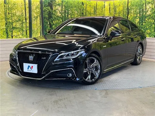 2018 Toyota Crown Hybrid RS Advance - photo 1 2018 Toyota Crown Hybrid RS Advance Black Sedan for sale, Japanese used car export - photo 1 of 30 | GULJI TRADERS