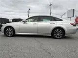 2018 Toyota Crown Hybrid G Panoramic View Monitor Silver Sedan for sale, Japanese used car export - photo 8 of 52 | GULJI TRADERS