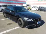2018 Toyota Crown Hybrid RS Advance Four 4WD Leather Package Black Sedan for sale, Japanese used car export - photo 5 of 30 | GULJI TRADERS