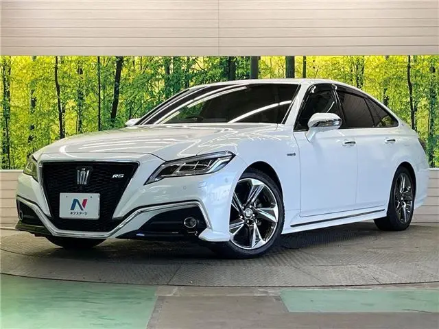 2018 Toyota Crown Hybrid RS Advance Pearl Sedan for sale, Japanese used car export - photo 1 of 30 | GULJI TRADERS