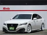 2018 Toyota Crown Hybrid RS, TRD aero kit, BLITZ coilovers, WORK 20-inch alloy wheels. Pearl Sedan for sale, Japanese used car export - photo 1 of 59 | GULJI TRADERS