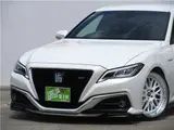 2018 Toyota Crown Hybrid RS, TRD aero kit, BLITZ coilovers, WORK 20-inch alloy wheels. Pearl Sedan for sale, Japanese used car export - photo 2 of 59 | GULJI TRADERS