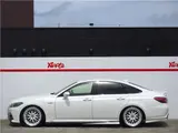 2018 Toyota Crown Hybrid RS, TRD aero kit, BLITZ coilovers, WORK 20-inch alloy wheels. Pearl Sedan for sale, Japanese used car export - photo 32 of 59 | GULJI TRADERS