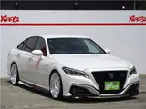 2018 Toyota Crown Hybrid RS, TRD aero kit, BLITZ coilovers, WORK 20-inch alloy wheels. Pearl Sedan for sale, Japanese used car export - photo 35 of 59 | GULJI TRADERS