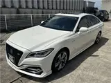 2018 Toyota Crown Hybrid RS Advance sunroof, TOM'S front lip, D inner mirrors. Pearl Sedan for sale, Japanese used car export - photo 3 of 65 | GULJI TRADERS