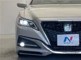 2018 Toyota Crown Hybrid G-Executive Silver Sedan for sale, Japanese used car export - photo 10 of 30 | GULJI TRADERS