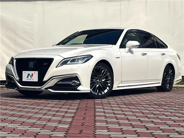 2018 Toyota Crown Hybrid RS Advance - photo 1 2018 Toyota Crown Hybrid RS Advance Pearl Sedan for sale, Japanese used car export - photo 1 of 30 | GULJI TRADERS