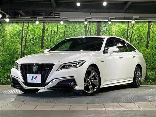 2018 Toyota Crown Hybrid RS Advance - photo 1 2018 Toyota Crown Hybrid RS Advance Pearl Sedan for sale, Japanese used car export - photo 1 of 30 | GULJI TRADERS