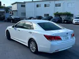 2018 Toyota Crown Hybrid Royal Saloon USS rated 4.5 points Pearl Sedan for sale, Japanese used car export - photo 5 of 14 | GULJI TRADERS