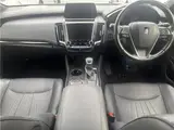 2018 Toyota Crown Hybrid G Silver Sedan for sale, Japanese used car export - photo 9 of 10 | GULJI TRADERS
