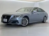 2018 Toyota Crown Hybrid G-Executive Silver Sedan for sale, Japanese used car export - photo 1 of 30 | GULJI TRADERS