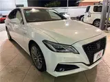 2018 Toyota Crown Hybrid S C Package Pearl Sedan for sale, Japanese used car export - photo 15 of 30 | GULJI TRADERS