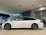 2018 Toyota Crown Hybrid S C Package Pearl Sedan for sale, Japanese used car export - photo 18 of 30 | GULJI TRADERS