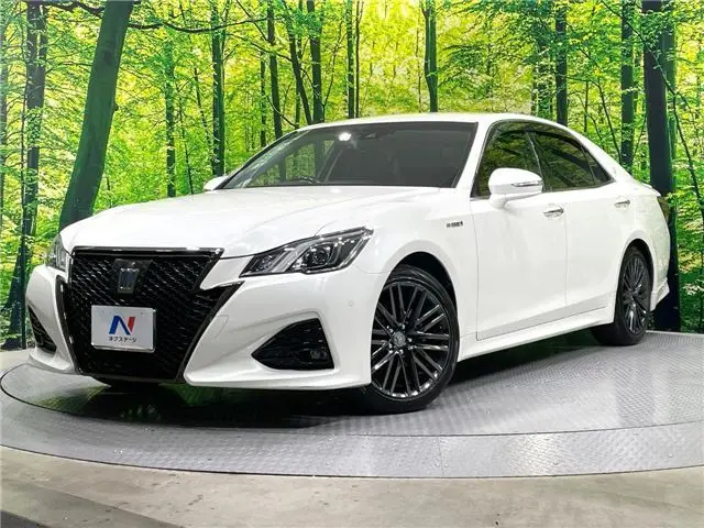 2018 Toyota Crown Hybrid Athlete S J-Frontier Limited - photo 1 2018 Toyota Crown Hybrid Athlete S J-Frontier Limited Pearl Sedan for sale, Japanese used car export - photo 1 of 30 | GULJI TRADERS
