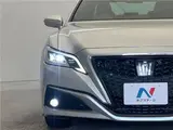 2018 Toyota Crown Hybrid G-Executive Silver Sedan for sale, Japanese used car export - photo 10 of 30 | GULJI TRADERS