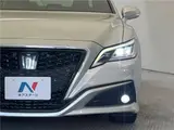 2018 Toyota Crown Hybrid G-Executive Silver Sedan for sale, Japanese used car export - photo 11 of 30 | GULJI TRADERS