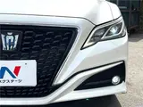 2018 Toyota Crown Hybrid S C Package Pearl Sedan for sale, Japanese used car export - photo 15 of 30 | GULJI TRADERS
