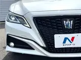 2018 Toyota Crown Hybrid S C Package Pearl Sedan for sale, Japanese used car export - photo 16 of 30 | GULJI TRADERS