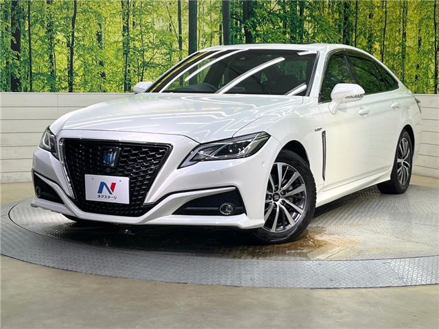 2018 Toyota Crown Hybrid S - photo 1 2018 Toyota Crown Hybrid S Sedan for sale, Japanese used car export - photo 1 of 24 | GULJI TRADERS