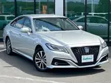 2018 Toyota Crown Hybrid S C Package Four 4WD Silver Sedan for sale, Japanese used car export - photo 1 of 24 | GULJI TRADERS