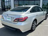 2018 Toyota Crown Hybrid S C Package Four 4WD Silver Sedan for sale, Japanese used car export - photo 15 of 24 | GULJI TRADERS
