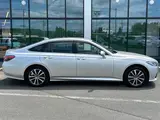 2018 Toyota Crown Hybrid S C Package Four 4WD Silver Sedan for sale, Japanese used car export - photo 16 of 24 | GULJI TRADERS