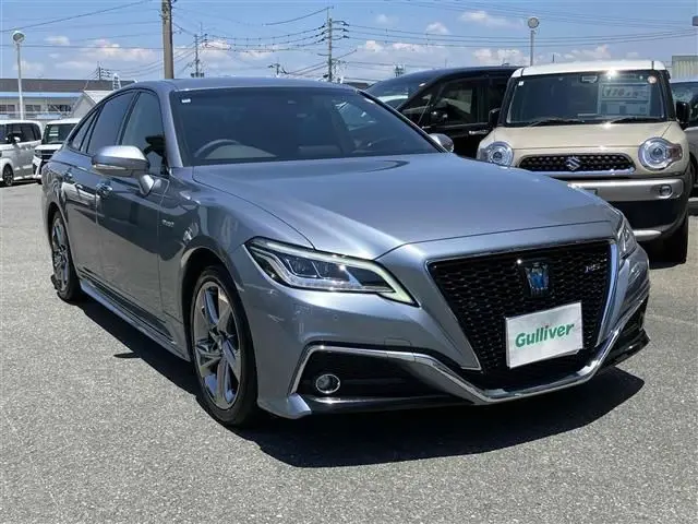 2018 Toyota Crown Hybrid RS - photo 1 2018 Toyota Crown Hybrid RS Other Sedan for sale, Japanese used car export - photo 1 of 24 | GULJI TRADERS