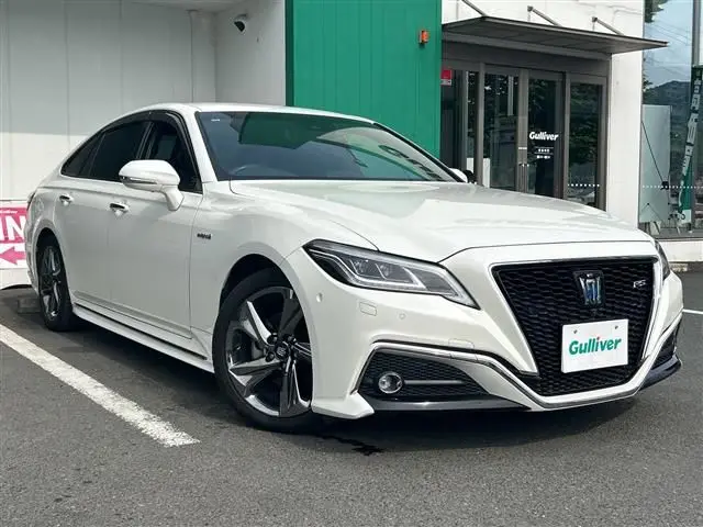 2018 Toyota Crown Hybrid RS Advance Pearl Sedan for sale, Japanese used car export - photo 1 of 24 | GULJI TRADERS
