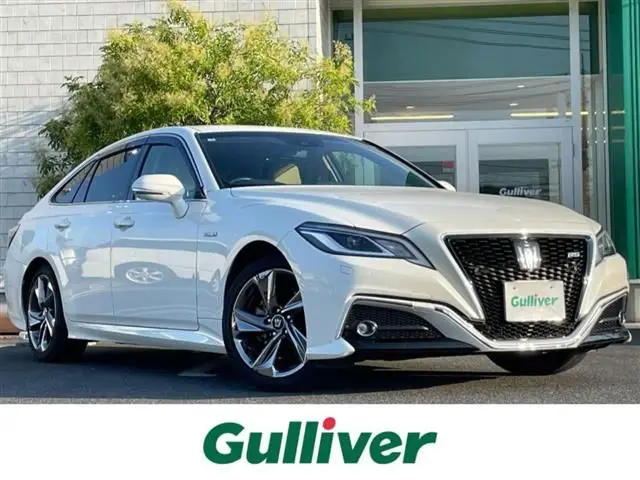 2018 Toyota Crown Hybrid S C Package Pearl Sedan for sale, Japanese used car export - photo 1 of 24 | GULJI TRADERS