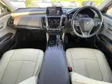 2018 Toyota Crown Hybrid S C Package Pearl Sedan for sale, Japanese used car export - photo 3 of 24 | GULJI TRADERS