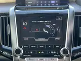 2018 Toyota Crown Hybrid S C Package Pearl Sedan for sale, Japanese used car export - photo 12 of 24 | GULJI TRADERS