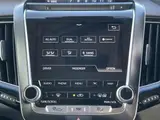 2018 Toyota Crown Hybrid S C Package Pearl Sedan for sale, Japanese used car export - photo 13 of 24 | GULJI TRADERS