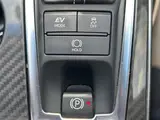 2018 Toyota Crown Hybrid RS Advance Pearl Sedan for sale, Japanese used car export - photo 20 of 23 | GULJI TRADERS