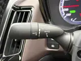 2018 Toyota Crown Hybrid S C Package Pearl Sedan for sale, Japanese used car export - photo 21 of 24 | GULJI TRADERS