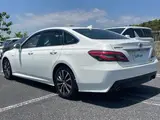 2018 Toyota Crown Hybrid S C Package Pearl Sedan for sale, Japanese used car export - photo 3 of 15 | GULJI TRADERS