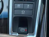 2018 Toyota Crown Hybrid S C Package Pearl Sedan for sale, Japanese used car export - photo 12 of 15 | GULJI TRADERS