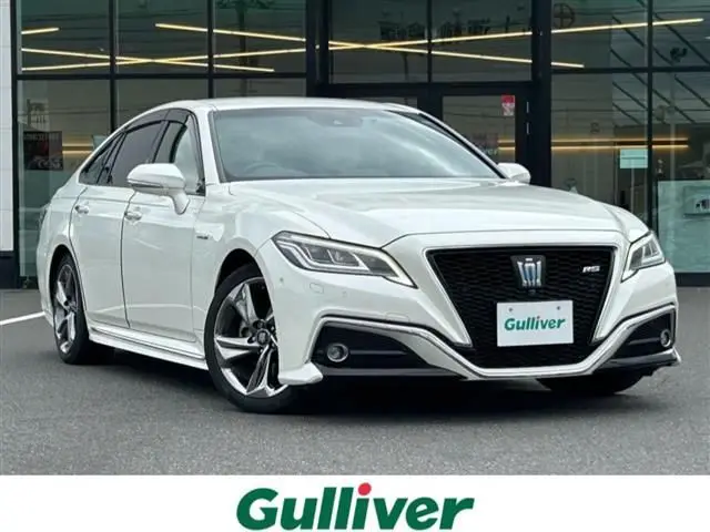 2018 Toyota Crown Hybrid RS Advance - photo 1 2018 Toyota Crown Hybrid RS Advance Pearl Sedan for sale, Japanese used car export - photo 1 of 24 | GULJI TRADERS