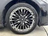 2018 Toyota Crown Hybrid G-Executive Black Sedan for sale, Japanese used car export - photo 18 of 24 | GULJI TRADERS