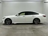2018 Toyota Crown Hybrid RS Advance Pearl Sedan for sale, Japanese used car export - photo 18 of 24 | GULJI TRADERS