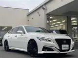 2018 Toyota Crown Hybrid G Pearl Sedan for sale, Japanese used car export - photo 1 of 23 | GULJI TRADERS