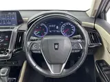 2018 Toyota Crown Hybrid S C Package Pearl Sedan for sale, Japanese used car export - photo 9 of 24 | GULJI TRADERS