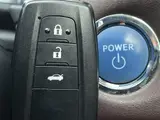 2018 Toyota Crown Hybrid S C Package Pearl Sedan for sale, Japanese used car export - photo 12 of 24 | GULJI TRADERS