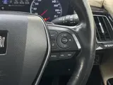 2018 Toyota Crown Hybrid S C Package Pearl Sedan for sale, Japanese used car export - photo 17 of 24 | GULJI TRADERS