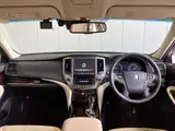2018 Toyota Crown Hybrid Hybrid 2.5 Royal Saloon Rear Console Black Sedan for sale, Japanese used car export - photo 3 of 10 | GULJI TRADERS